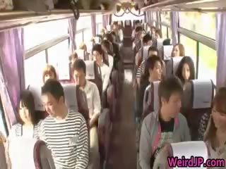 Vicces igazi ázsiai csajok vannak tart egy busz tour 1. rész